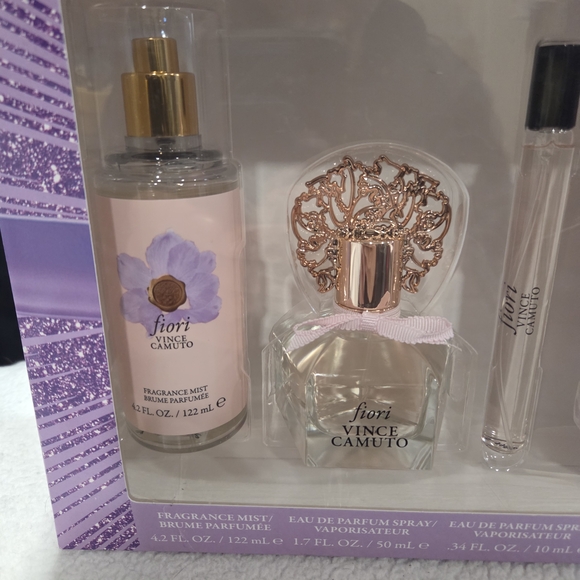 NIB Vince Camuto Purple Fragrance Collection 4 Piece set - Picture 2 of 4